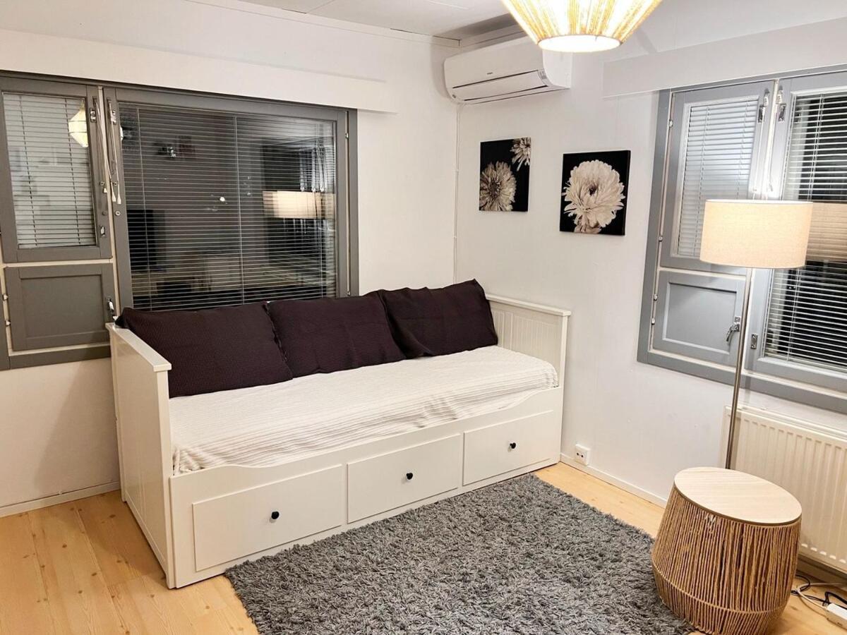 Sunny Nest 1 Apartman Vaasa Kültér fotó